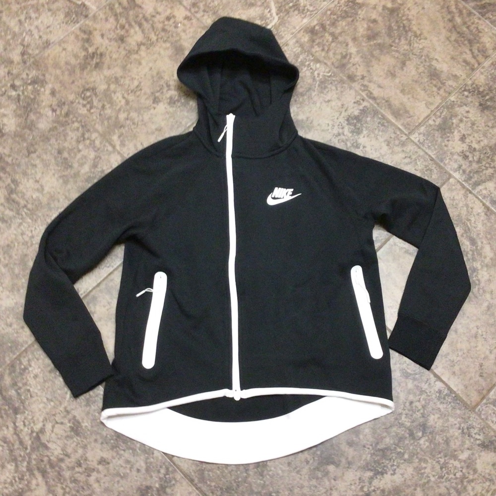 ❌SOLD❌NIKE BLACK ASYMMETRICAL CAPE HOODIE JACKET